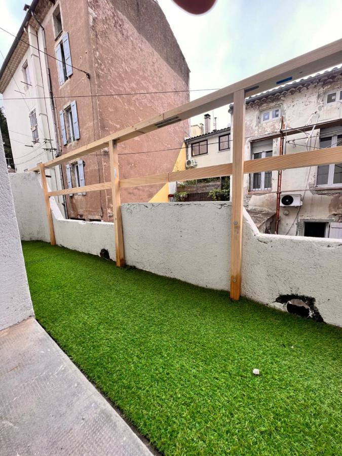 Le Marvel - Avengers Apartment Bedarieux Bagian luar foto